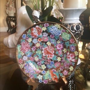 Chinese plate with stand